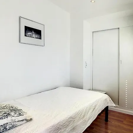 Ref 1769 - - Sea View Penthouse For Rent * Cannes