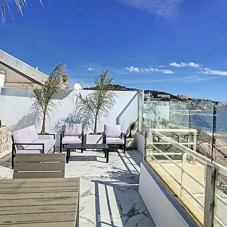 Ref 1769 - - Sea View Penthouse For Rent Cannes