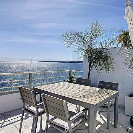 Ref 1769 - - Sea View Penthouse For Rent דירה קאן