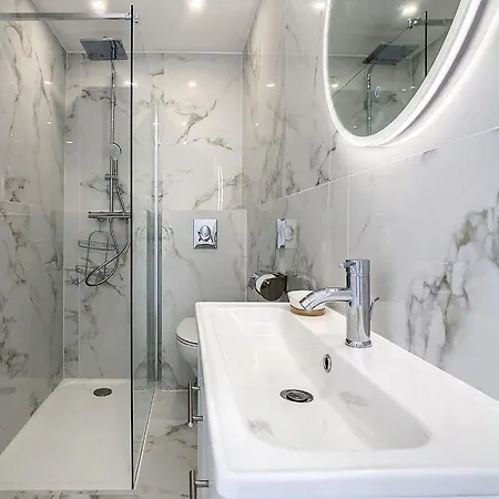 Ref 1769 - - Sea View Penthouse For Rent דירה קאן